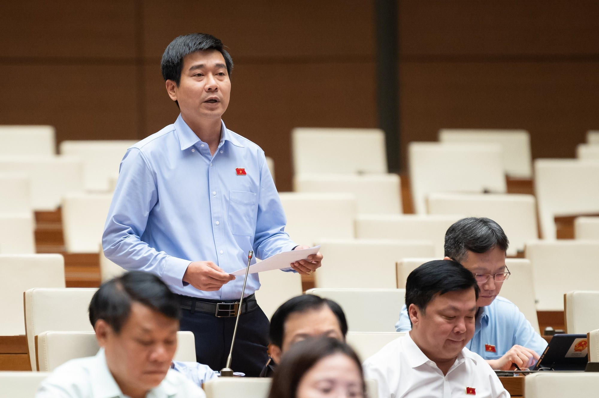 Bỏ quy định về giao dịch bất động sản phải qua sàn