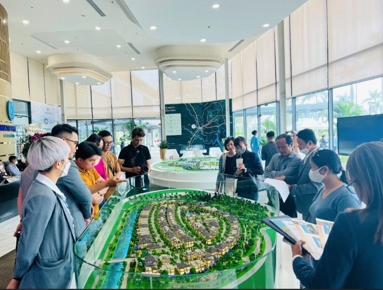 Doanh nghiệp bất động sản trở lại đường đua với kế hoạch mới, thị trường bất động sản phía Nam sôi động cuối năm nay?
