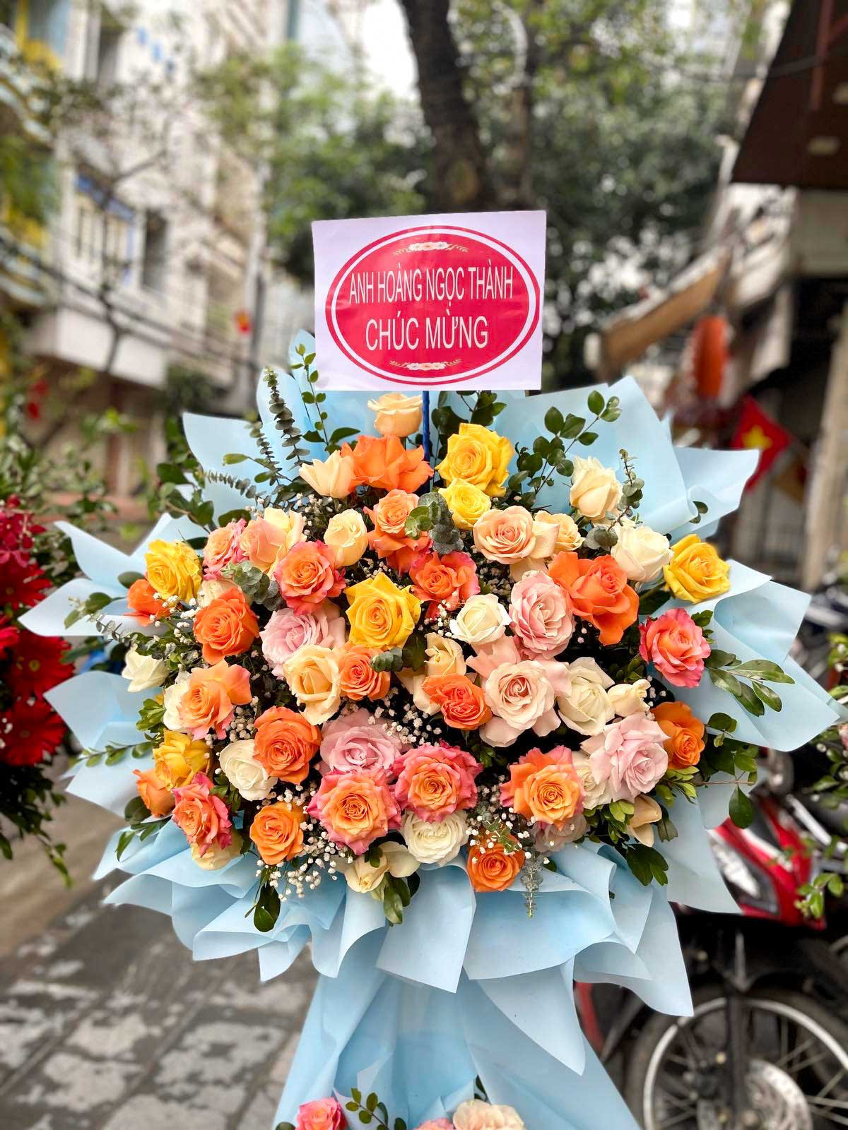 Ngọc Phương Đông tưng bừng khai trương chi nhánh Miền Bắc
